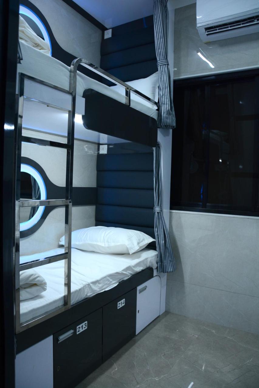 Ocean Dormitory Мумбаи Экстерьер фото